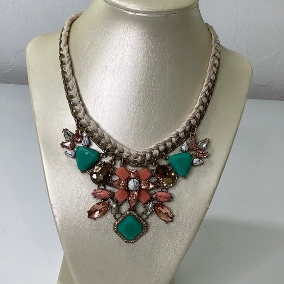 Chloe + Isabel multi color stones and crystals rope trim necklace SZ 16-18 EUC - Picture 3 of 13
